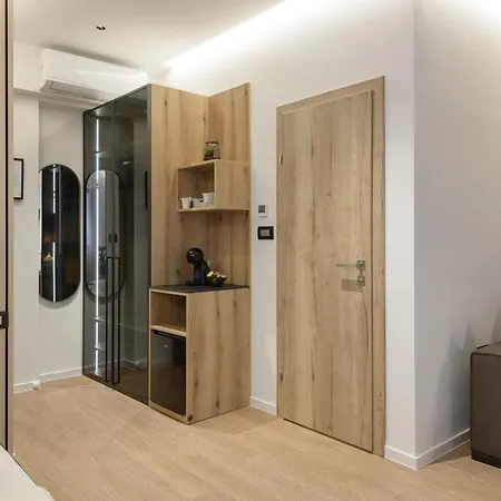 Royal Suite, * Ljubljana