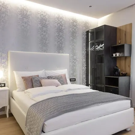 Royal Suite, Apartmanhotel 3*