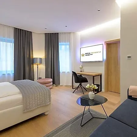 Апарт-отель Royal Suite,