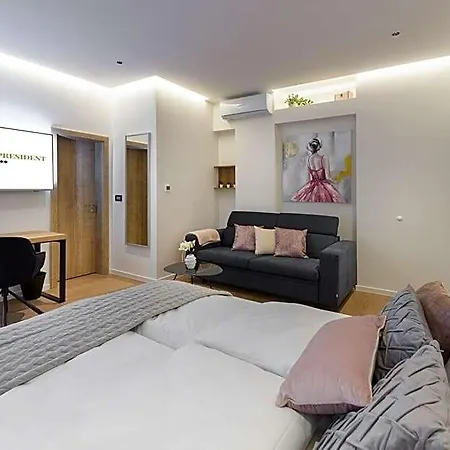 Royal Suite,
