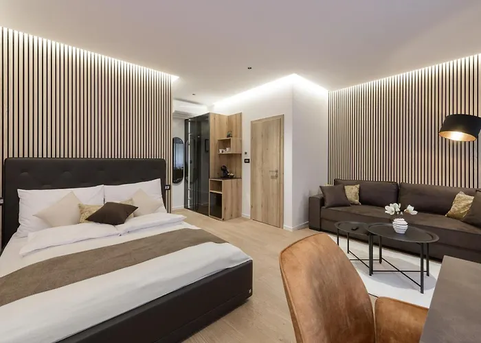 Aparthotel Royal Suite, 3*