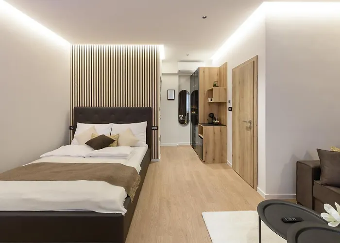 Royal Suite, Aparthotel 3*